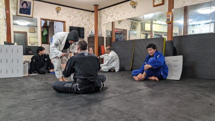 WBJJ京都でブラジリアン柔術の練習